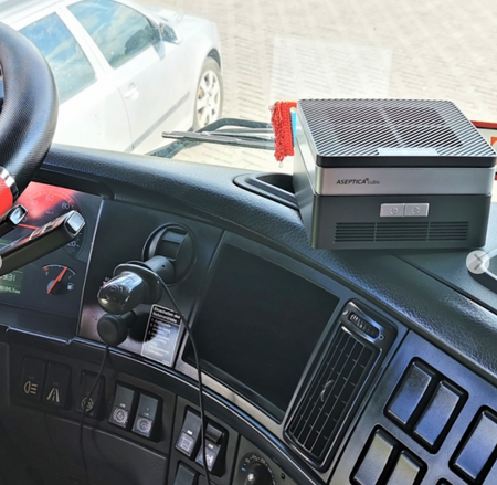 Aseptica Cubic černý dezinfektor vzduchu s UV filtrem, HEPA H13, ionizátorem a aromaterapií, 15 m²