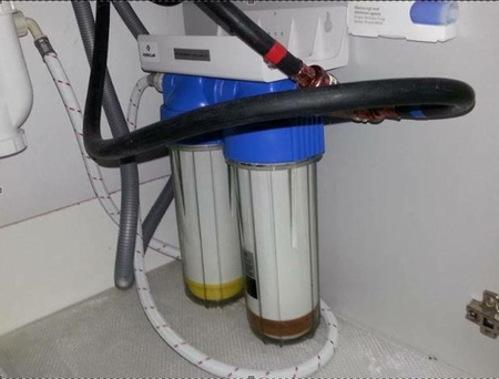 Filtro Desferrizador e Amaciante de Água FOZ-01 para Lavadoras-Desinfetadoras Médicas e Estéticas HYDROLAB